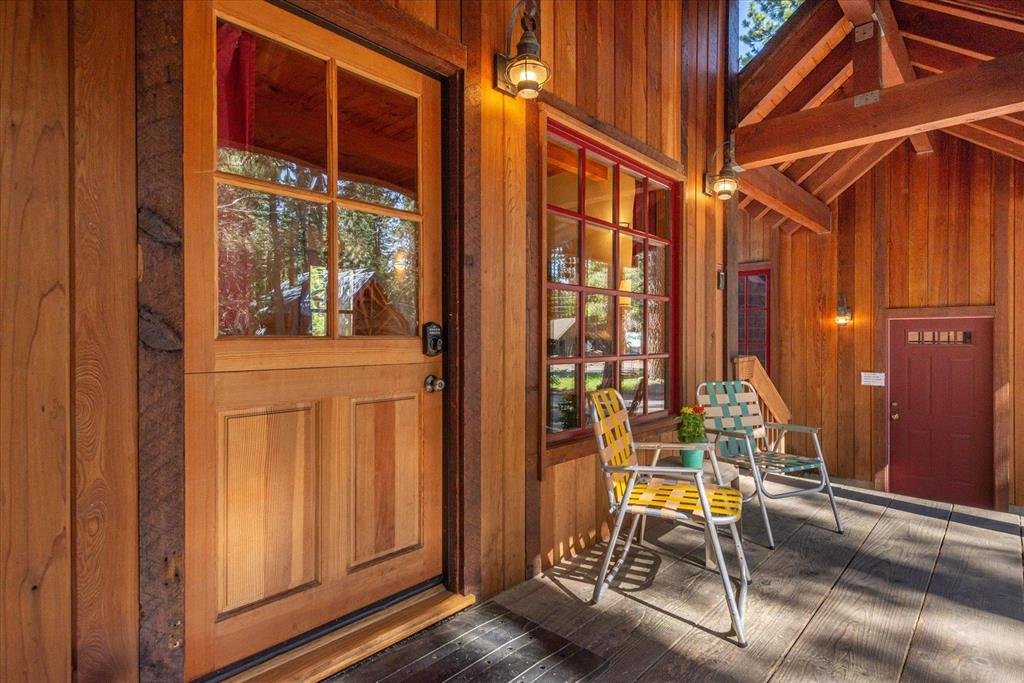 West Shore home among the pines