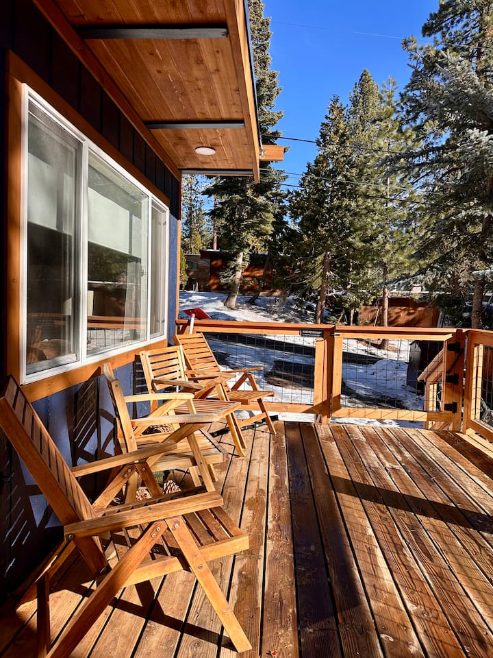Renovated kitchen at Red Cedar Cabin